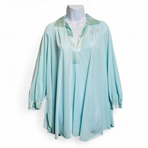 Lucie Ann Sleep Shirt Top Sz S Vintage Baby Blue Nylon Button popover 
butterfly